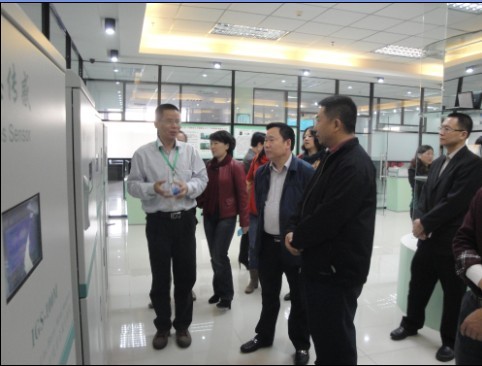 谢明副局长一行到盈思调研